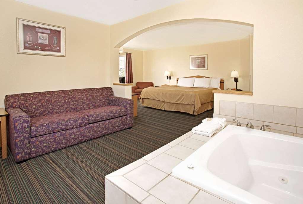 Days Inn & Suites By Wyndham Castle Rock Bilik gambar
