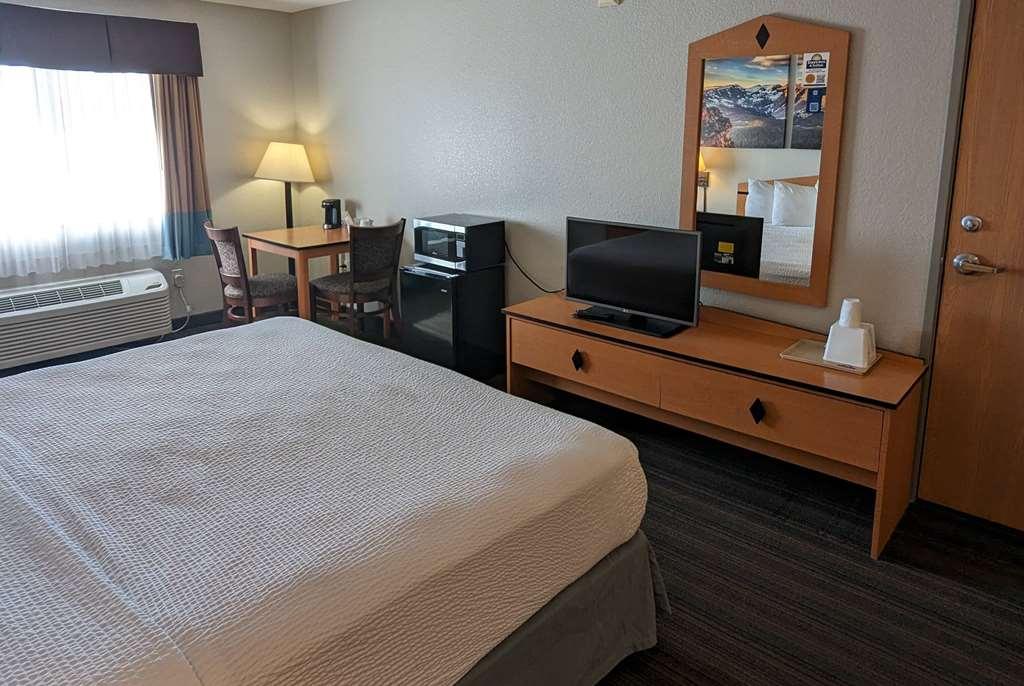 Days Inn & Suites By Wyndham Castle Rock Bilik gambar